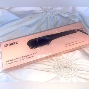 Amika Straightening Brush